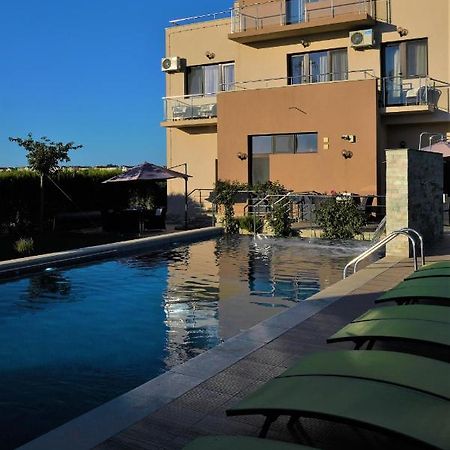 Indeep Club Otel Cumpăna Dış mekan fotoğraf