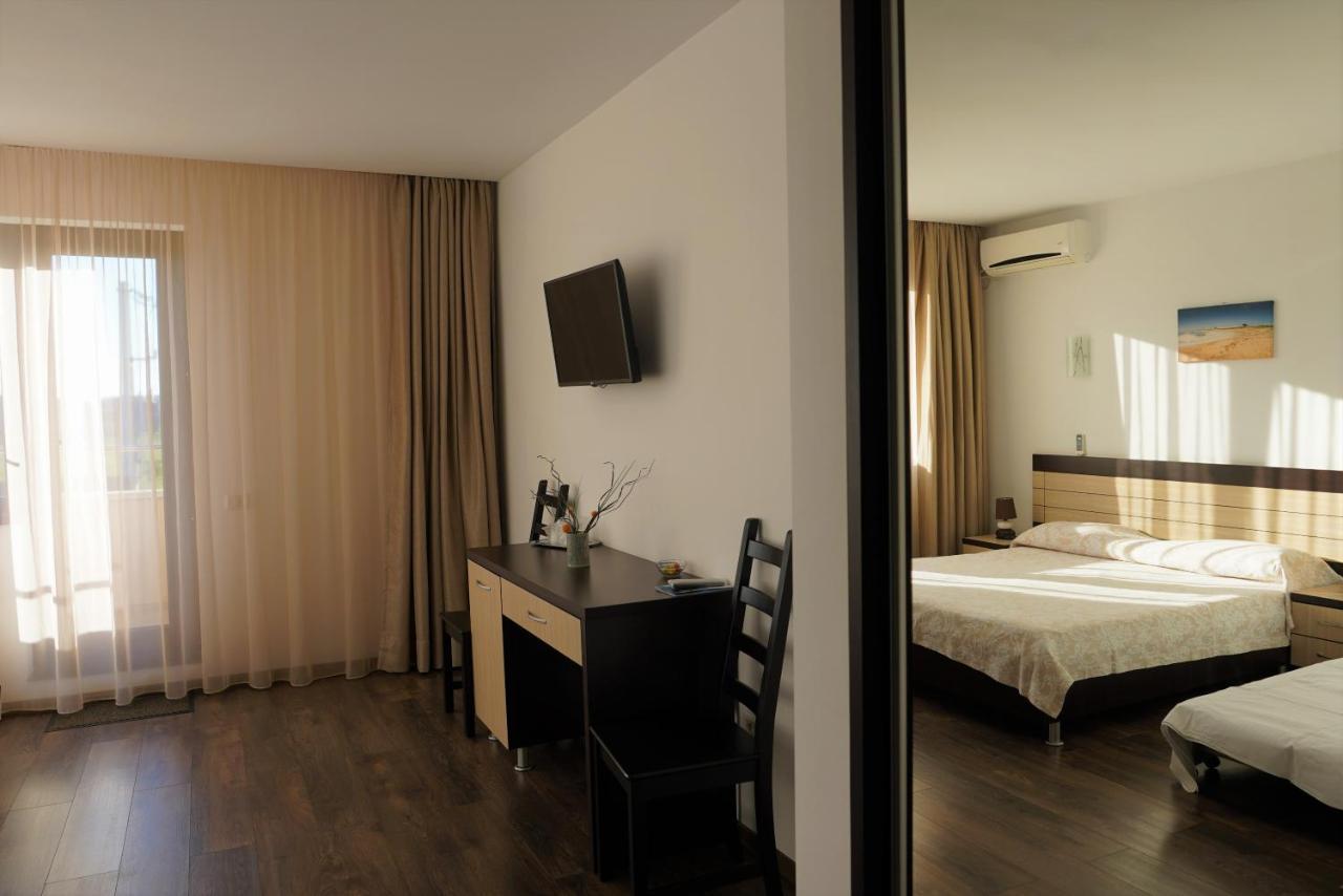 Indeep Club Otel Cumpăna Dış mekan fotoğraf