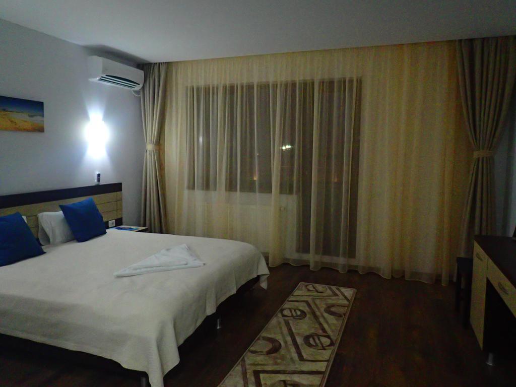 Indeep Club Otel Cumpăna Dış mekan fotoğraf