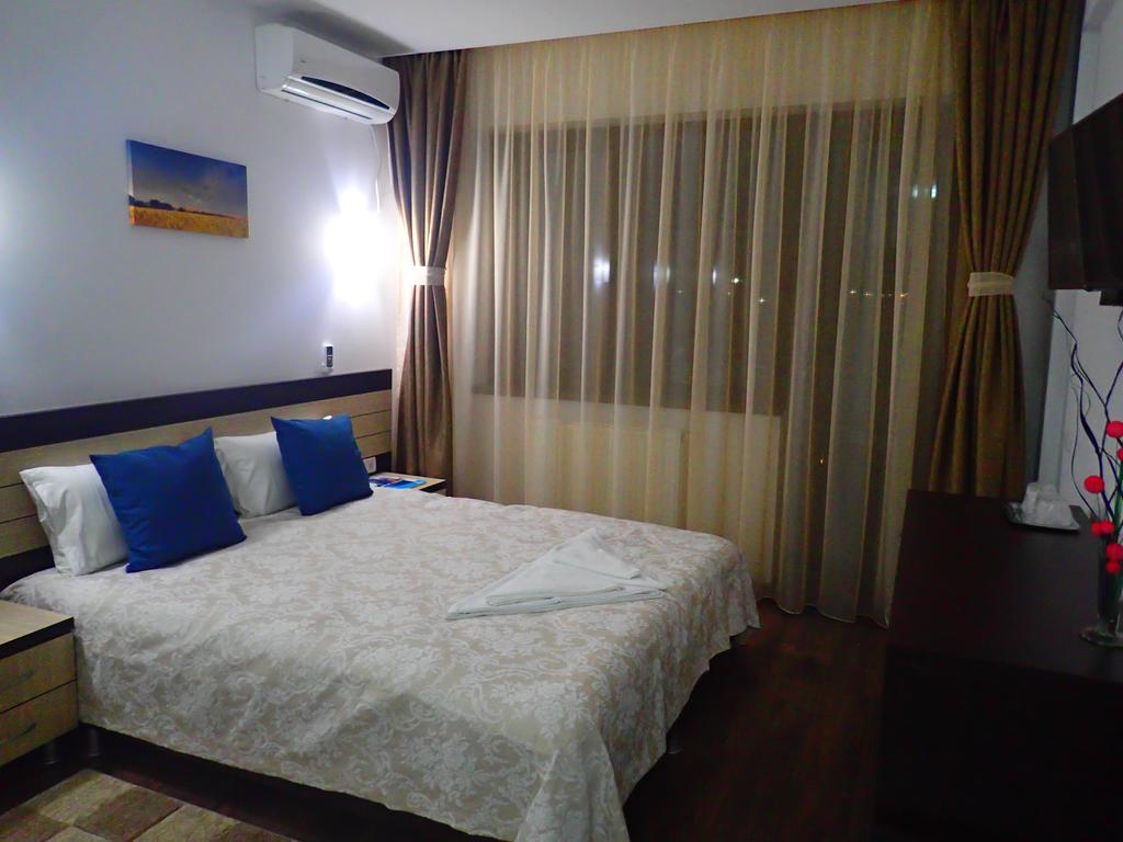 Indeep Club Otel Cumpăna Dış mekan fotoğraf