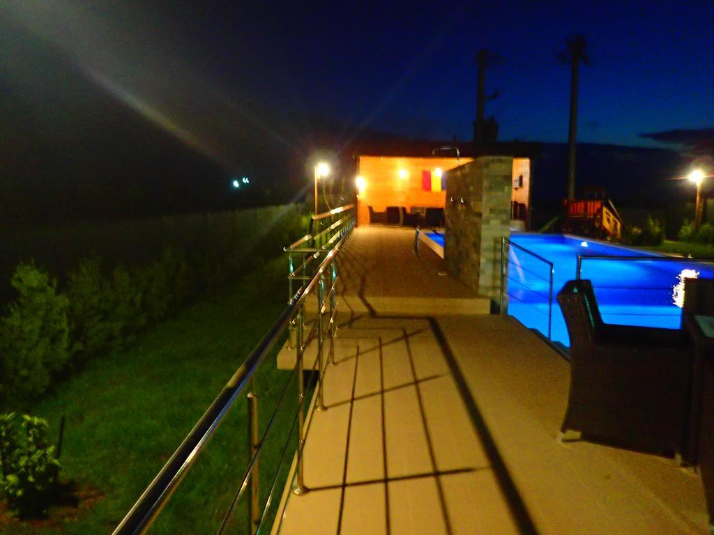 Indeep Club Otel Cumpăna Dış mekan fotoğraf