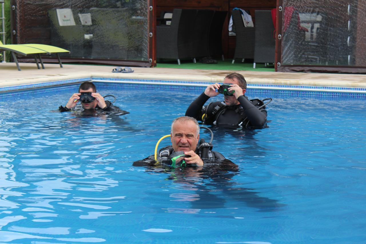 Indeep Club Otel Cumpăna Dış mekan fotoğraf